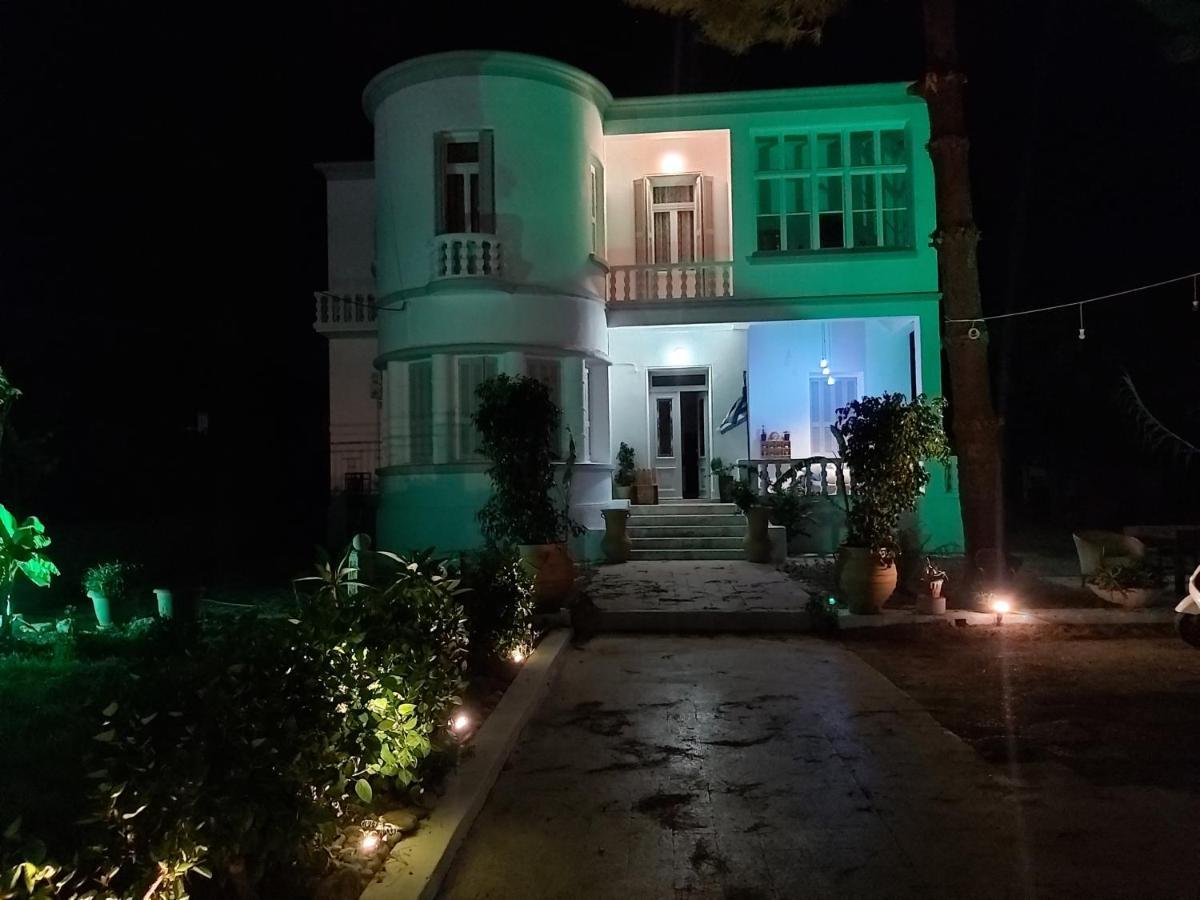 Tower Traditional Pool Villa Kremastí 外观 照片
