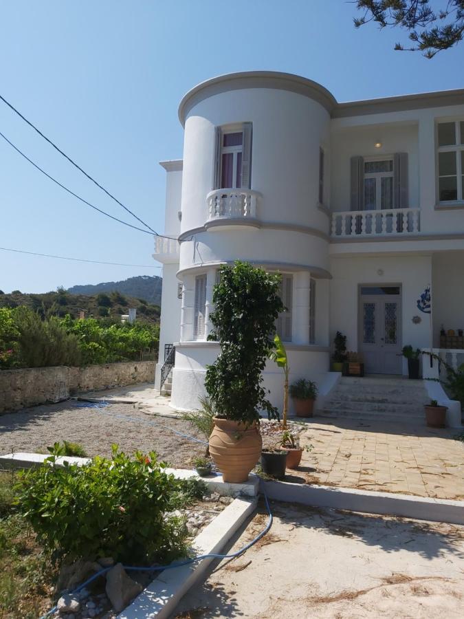 Tower Traditional Pool Villa Kremastí 外观 照片