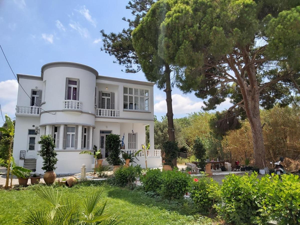 Tower Traditional Pool Villa Kremastí 外观 照片