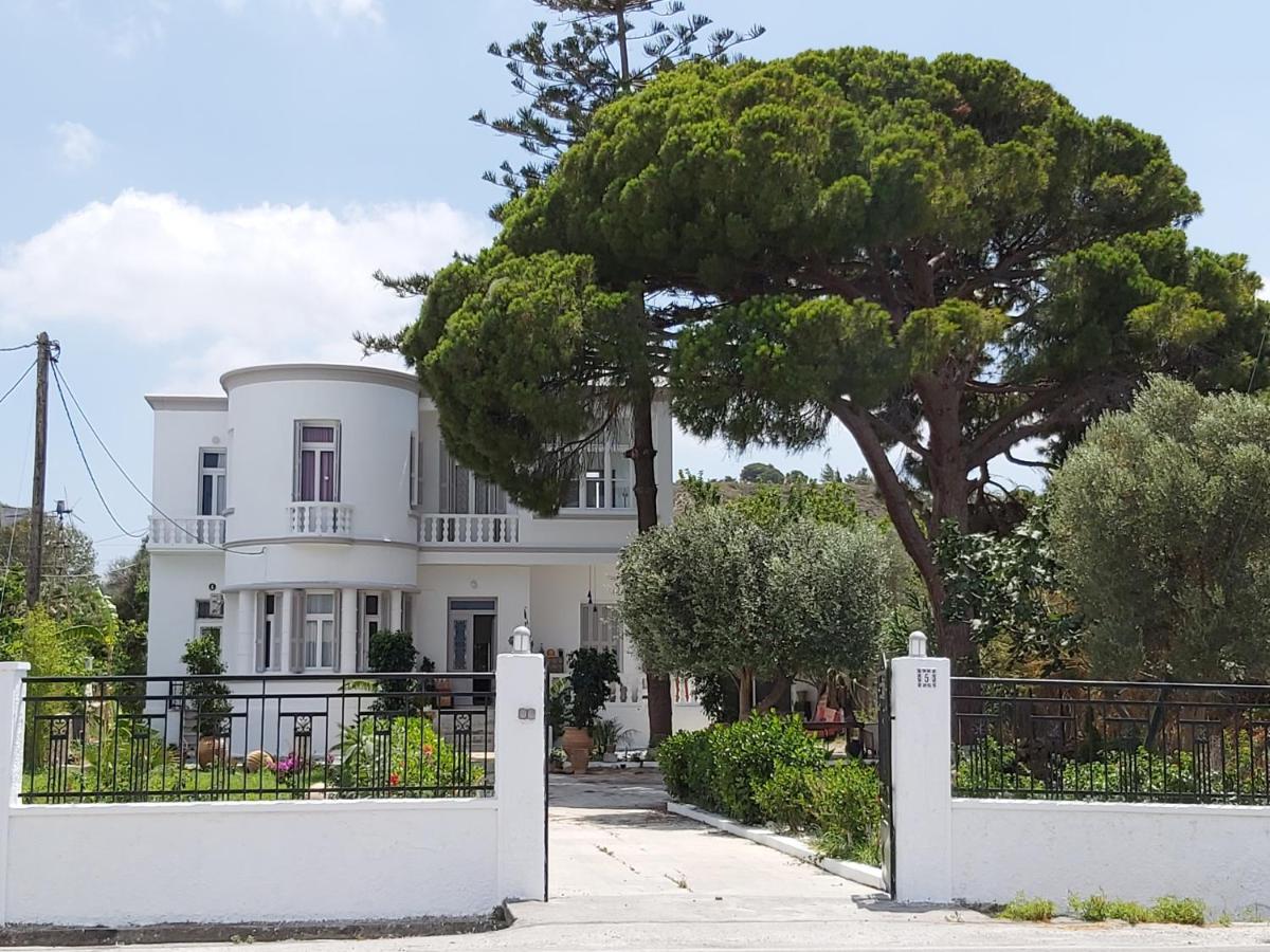 Tower Traditional Pool Villa Kremastí 外观 照片