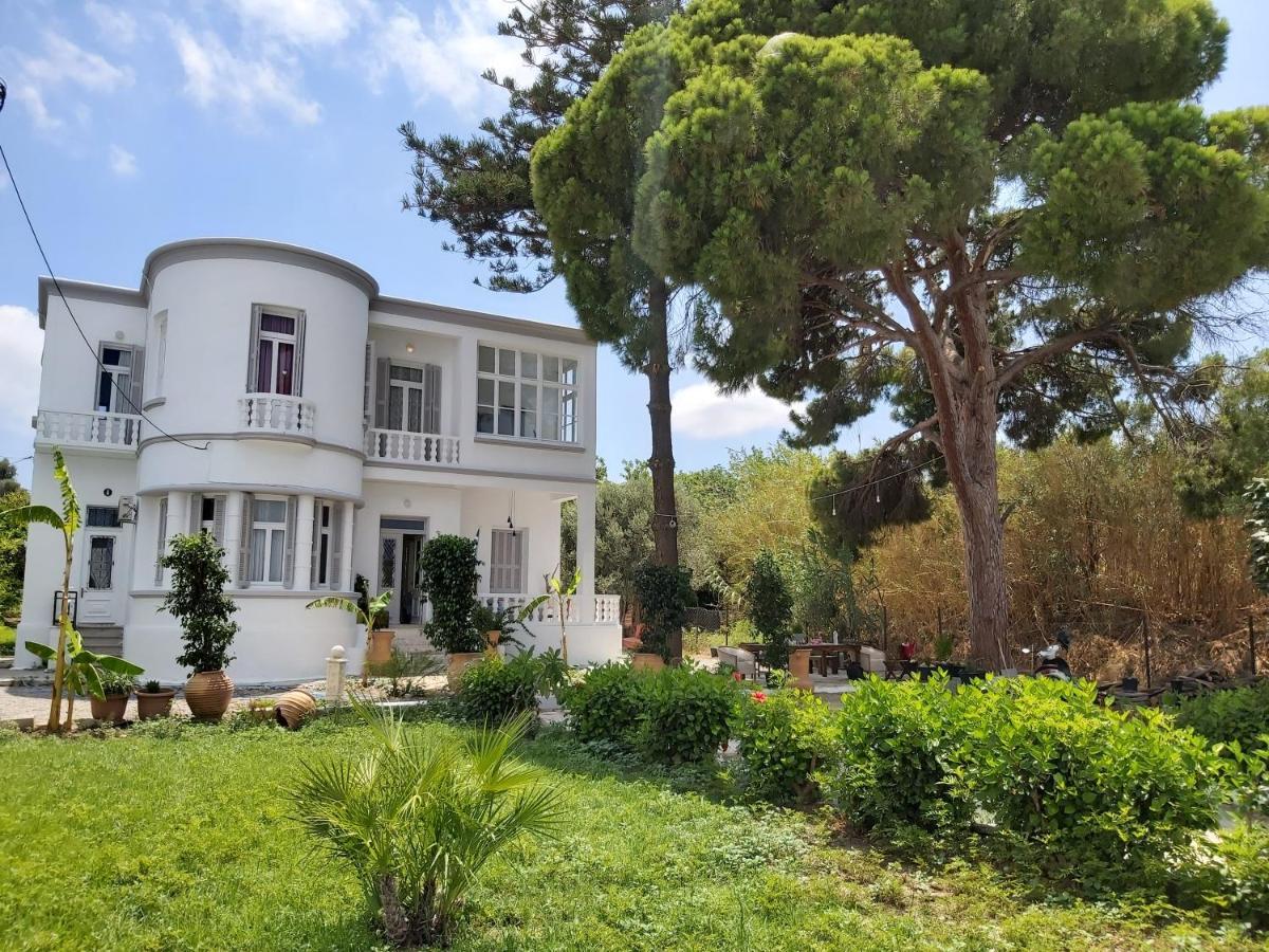 Tower Traditional Pool Villa Kremastí 外观 照片