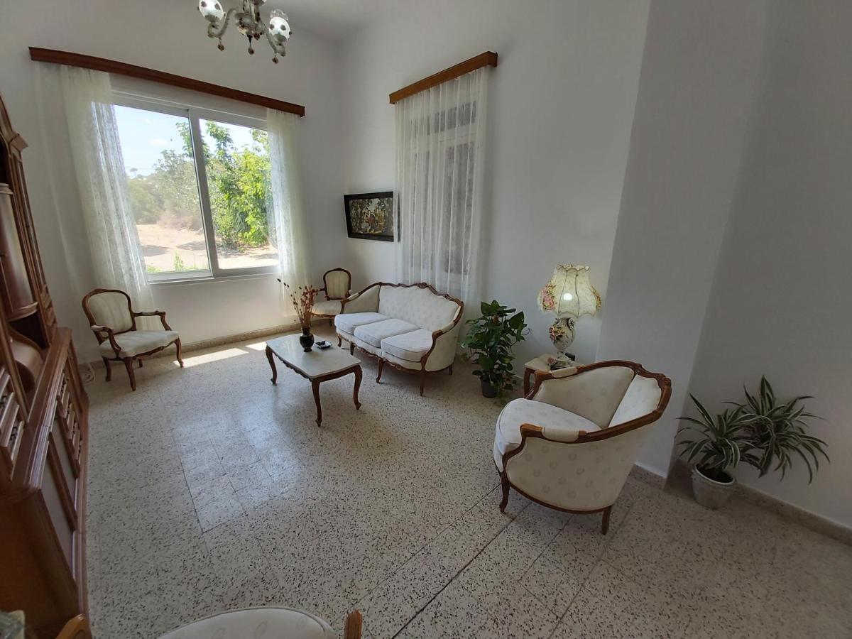 Tower Traditional Pool Villa Kremastí 外观 照片