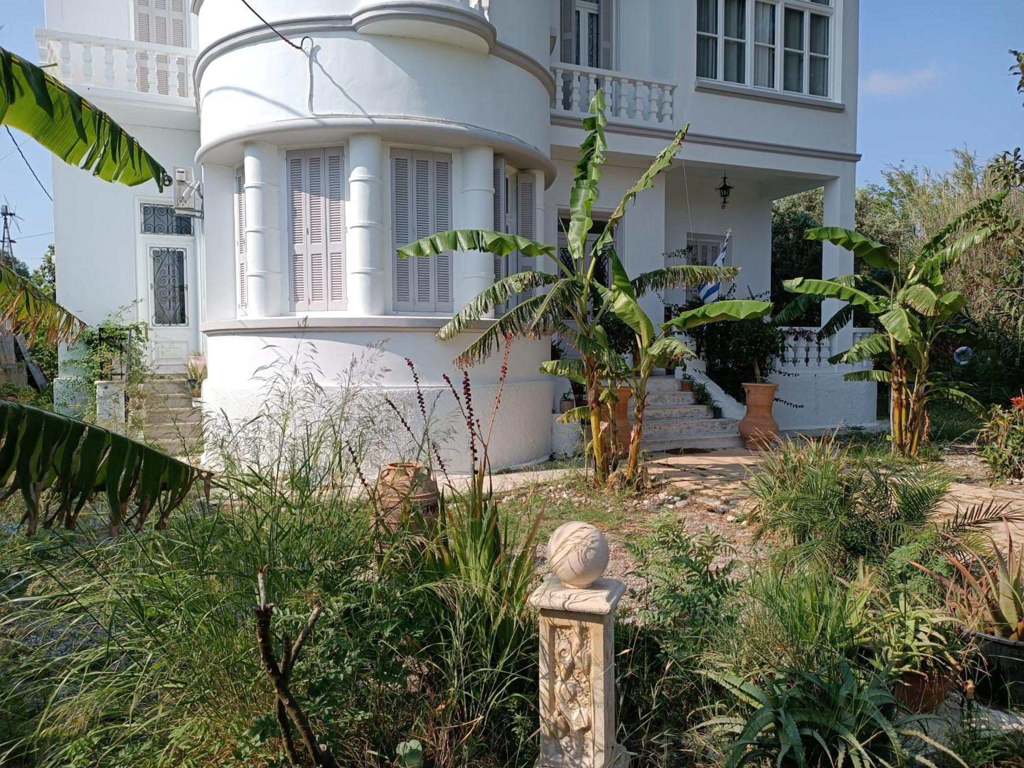 Tower Traditional Pool Villa Kremastí 外观 照片